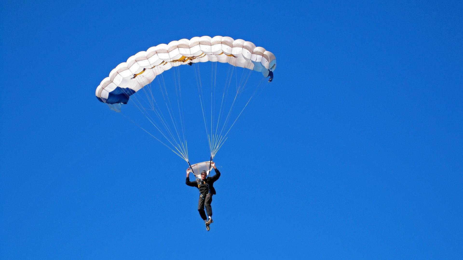 绿茵场上的唯一性，伊拉克速胜哥伦比亚，内马尔大场面先生的启示